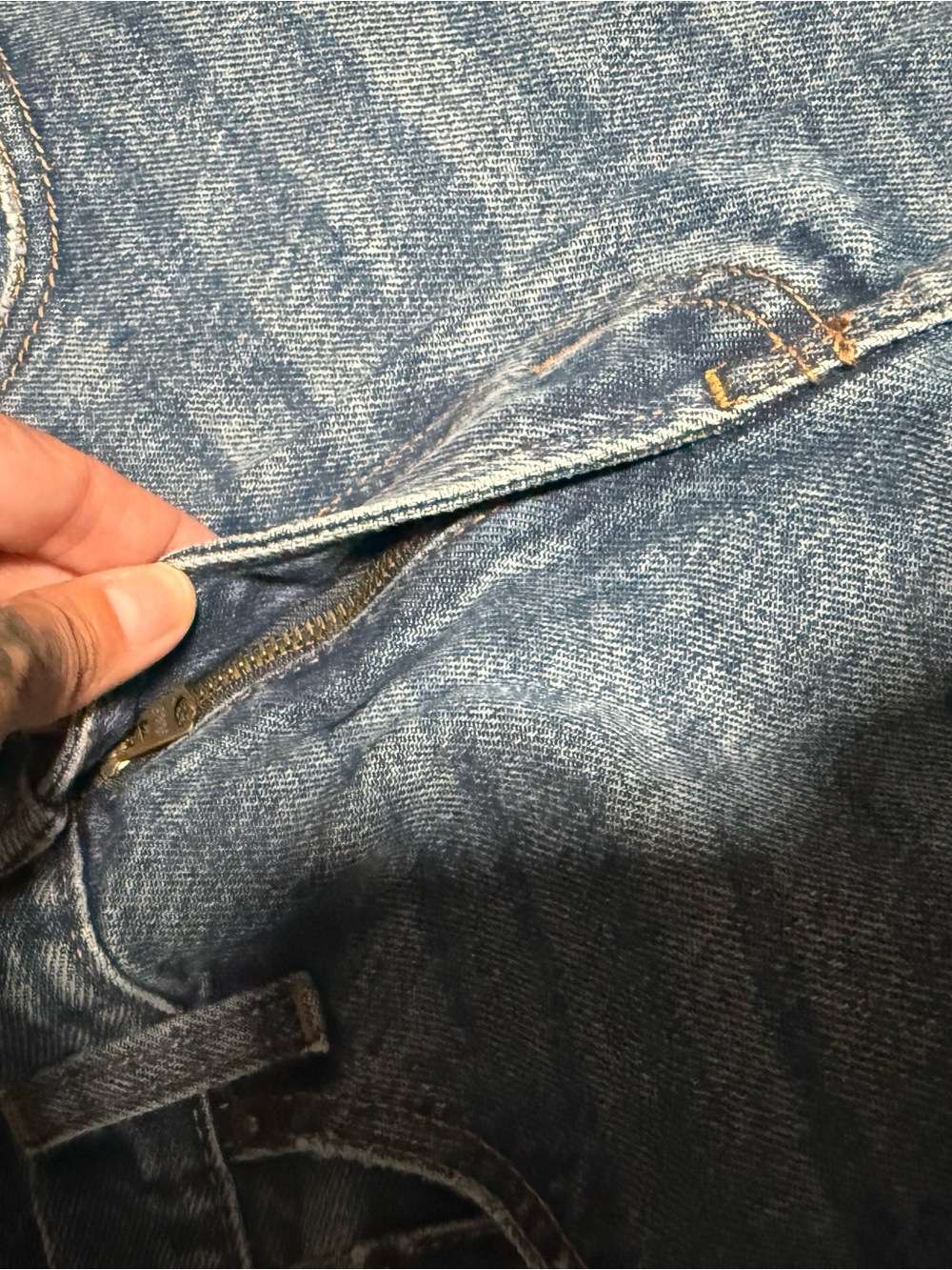 Abercrombie & Fitch Medium Blue Denim Jeans - Picture 3 of 4